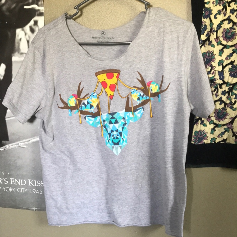 Mellow mushroom tee